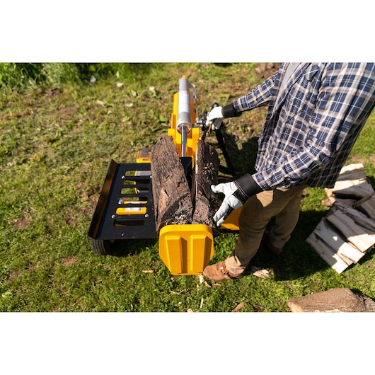 DEWALT 60V MAX* 20 Ton Log Splitter