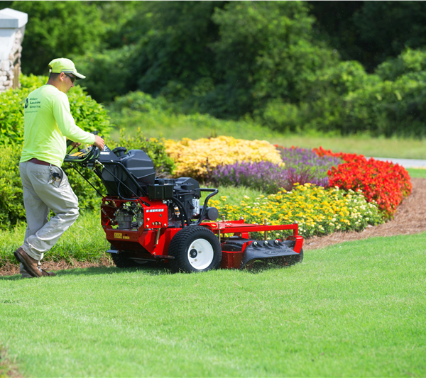 Exmark Turf Tracer S-Series with 18.5 HP* Kawasaki FS600V Engine and 36" UltraCut Series 3 Deck