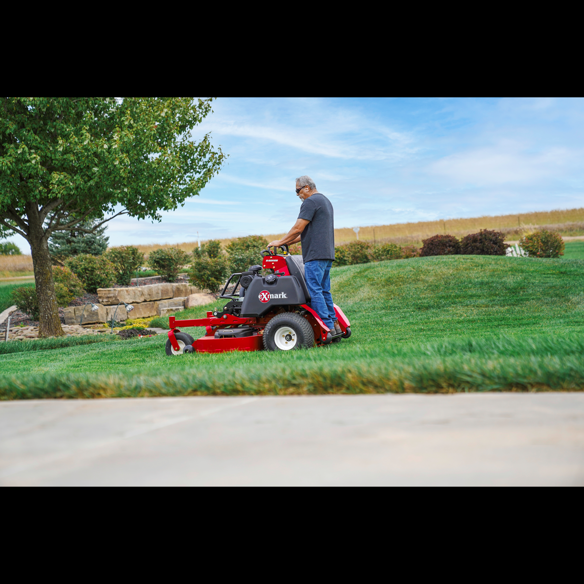 Exmark Vertex S-Series with 25 HP* Kohler EFI ECV740 Engine and 60" UltraCut Series 4 Deck Exmark Vertex S-Series with 25 HP* Kohler EFI ECV740 Engine and 60" UltraCut Series 4 Deck