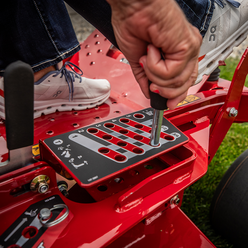 Exmark Radius E-Series with 23 HP* Kawasaki FR691 Engine and 54” Series 2+ Deck (Available Spring 2026) Exmark Radius E-Series with 23 HP* Kawasaki FR691 Engine and 54” Series 2+ Deck (Available Spring 2026)