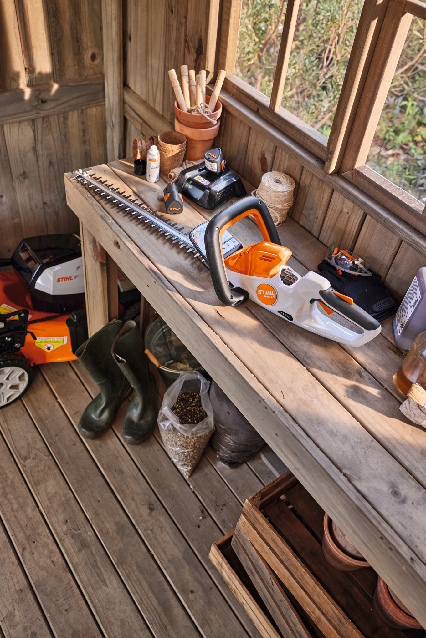 STIHL HSA 40 Battery Powered Hedge Trimmer