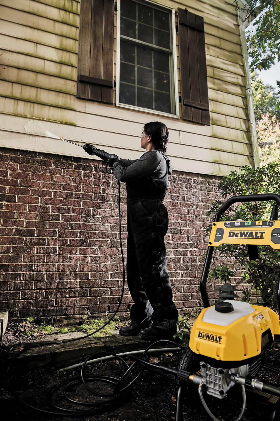 DEWALT® 2400 PSI 1.1 GPM Electric Pressure Washer