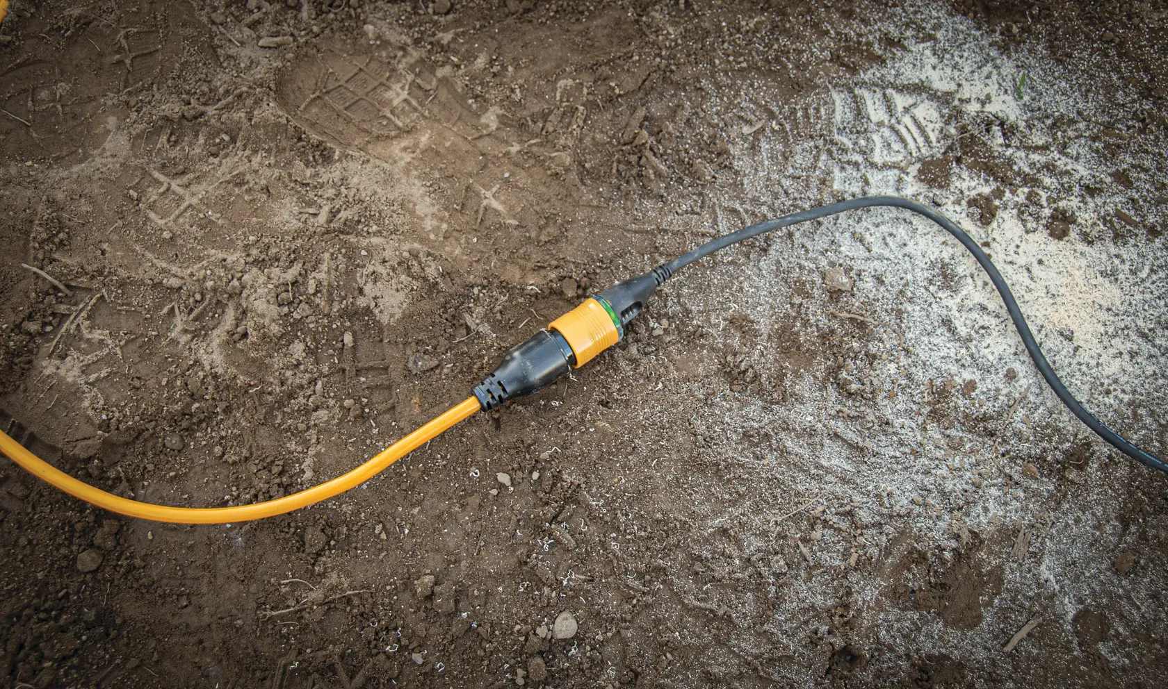 DEWALT® 10/3 Lighted Locking CGM Extension Cord (50 ft)