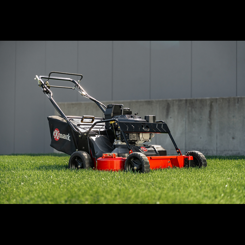 Exmark Commercial 30 X-Series Self Propelled 30" Mower with Kawasaki FJ180V KAI Engine & Pivoting Front Wheels